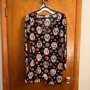 Black Long-Sleeve Sugar Skull Print Romper Pajamas